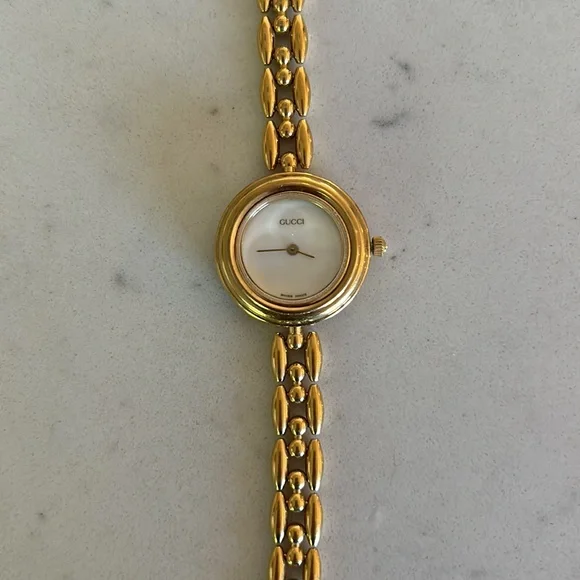 Vintage Gucci interchangeable bezel watch - Picture 3 of 6